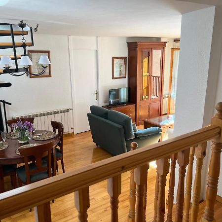 Precioso Duplex En Puigcerda Con Plaza De Parkingアパートメント エクステリア 写真