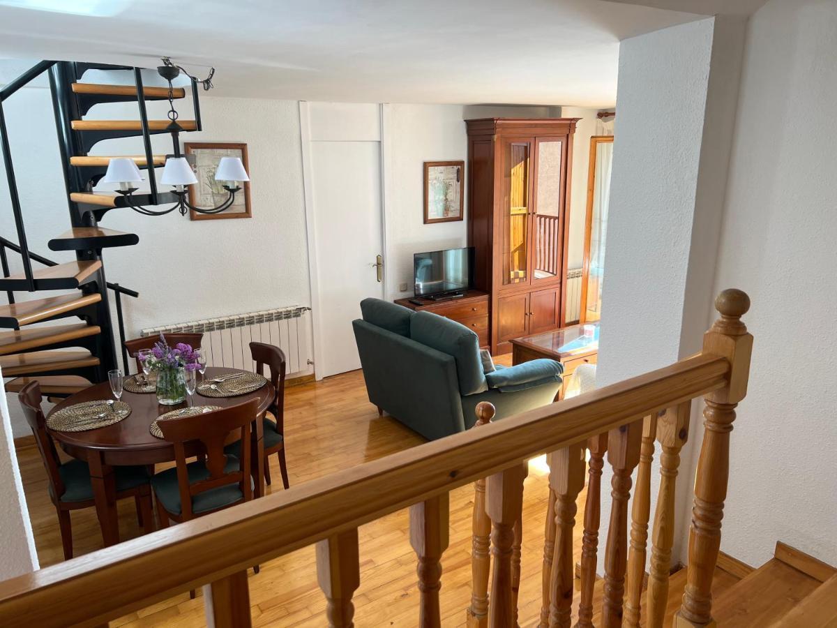Precioso Duplex En Puigcerda Con Plaza De Parkingアパートメント エクステリア 写真