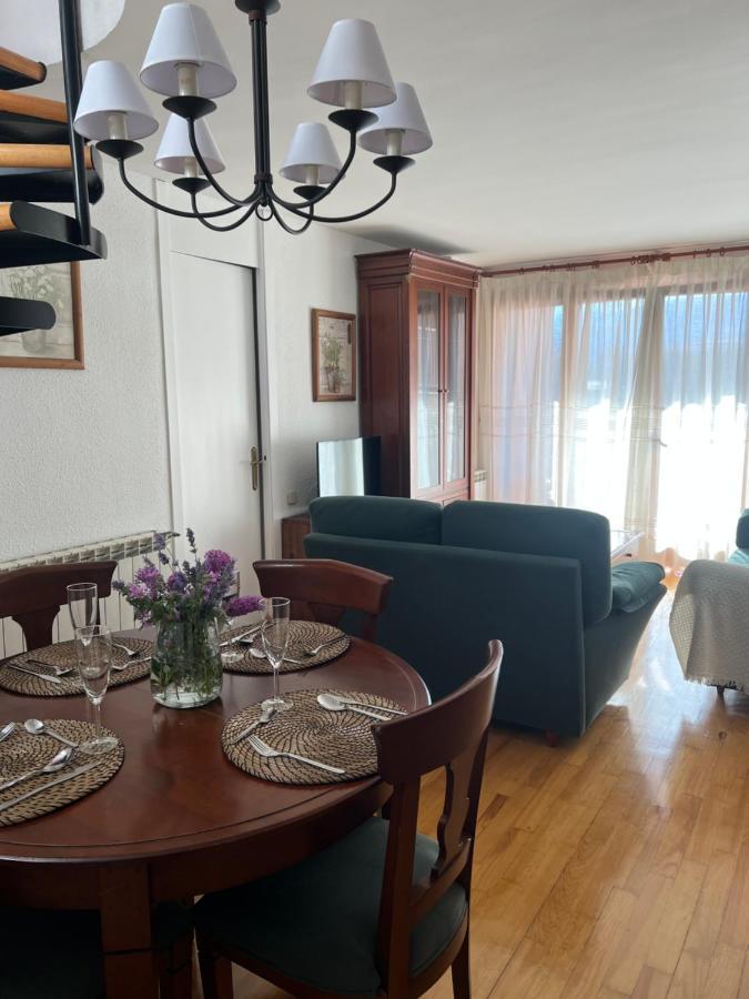 Precioso Duplex En Puigcerda Con Plaza De Parkingアパートメント エクステリア 写真